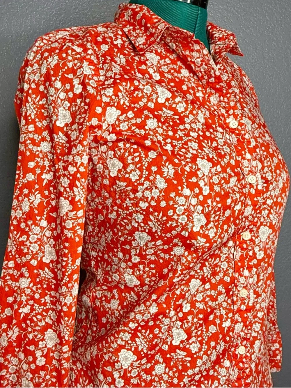 J. Crew Red Floral Button Down Shirt Size 6 Cotton Long Sleeve‎ Fitted Liberty